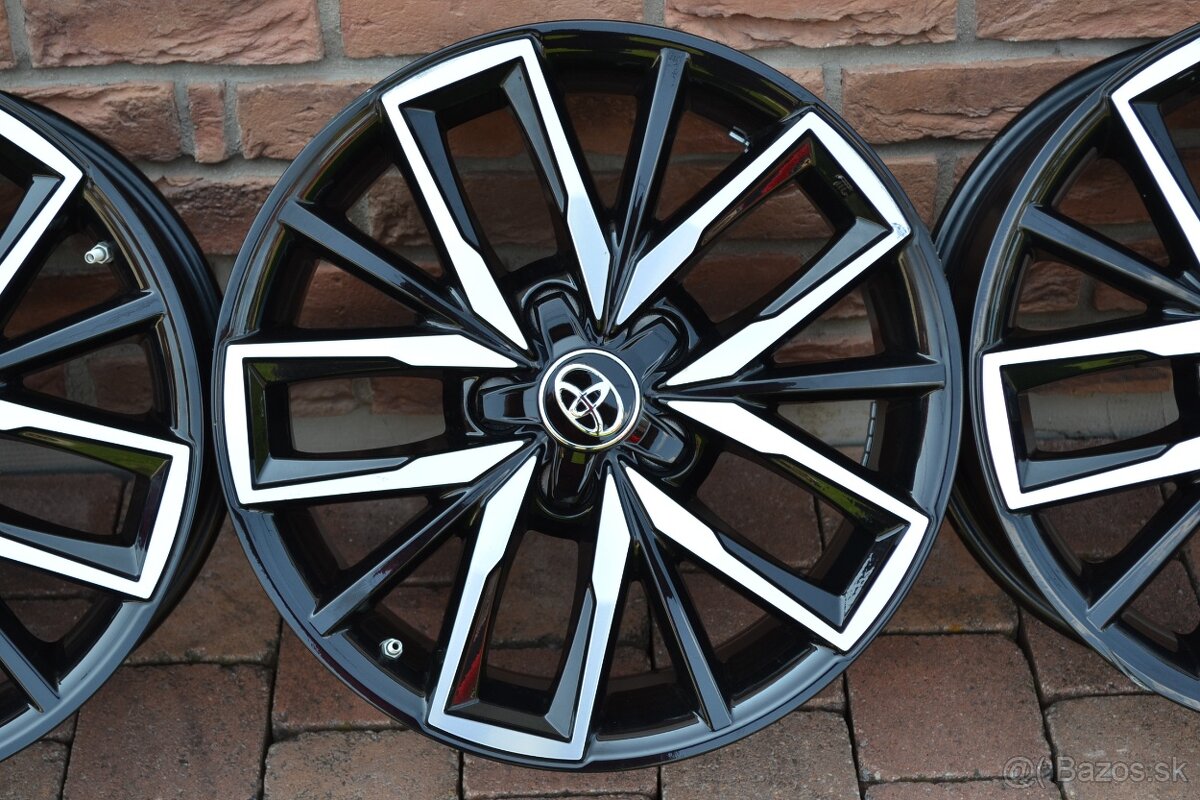 5x114,3 R17 Hlinikove disky Original Toyota Corolla