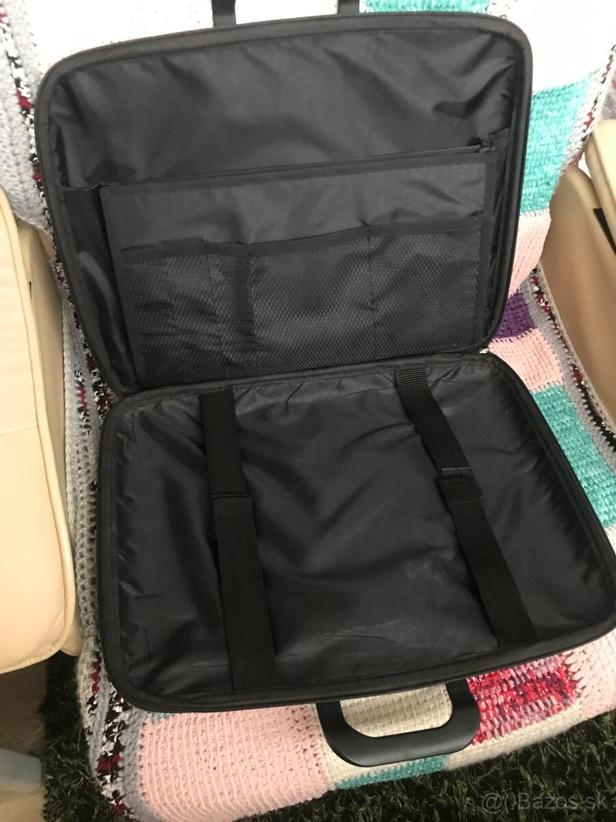 taška na notebook