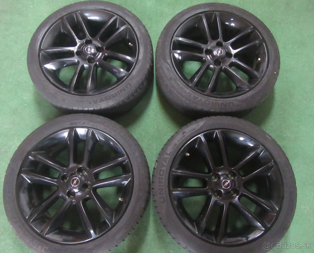 R17 letná sada OPEL rozteč 4x100 215/45R17 UNIROYAL