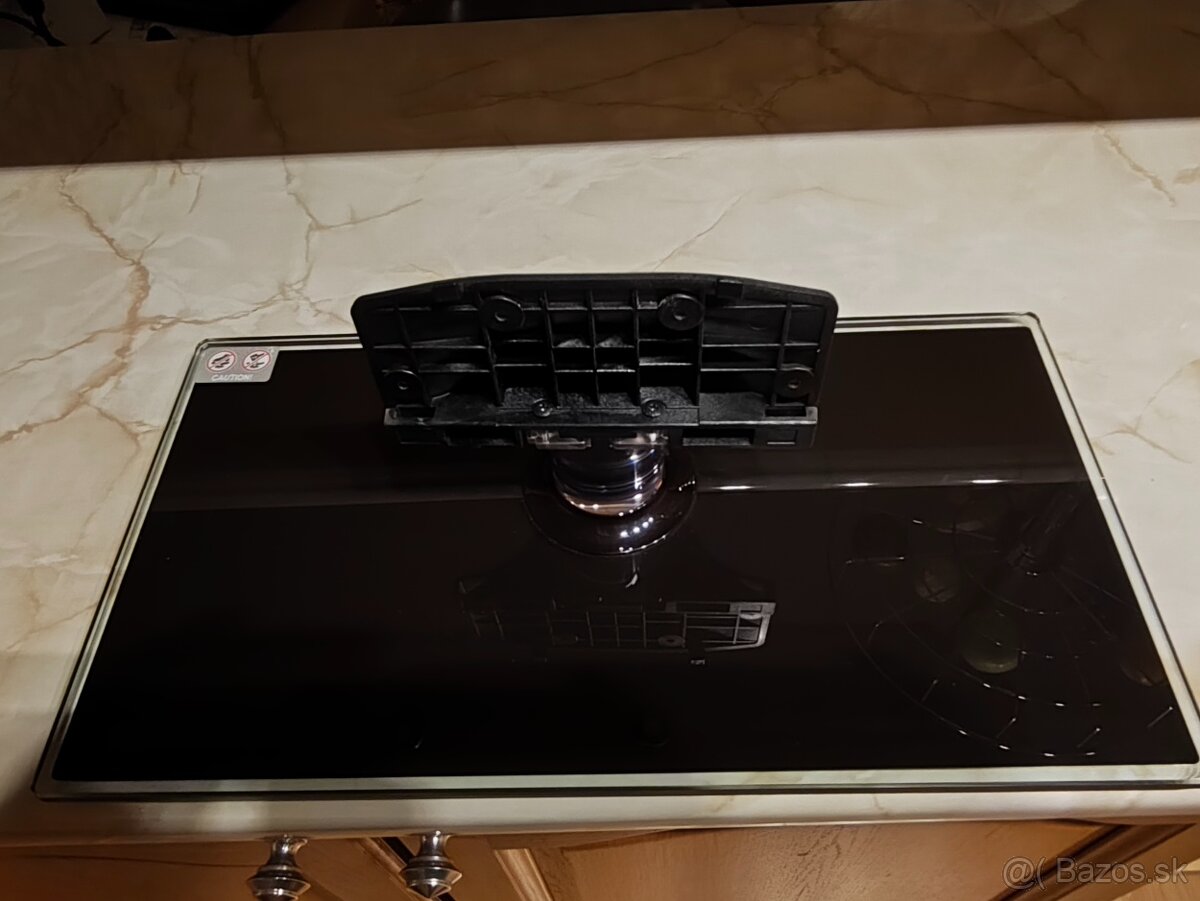 Predám podstavec na tv Samsung