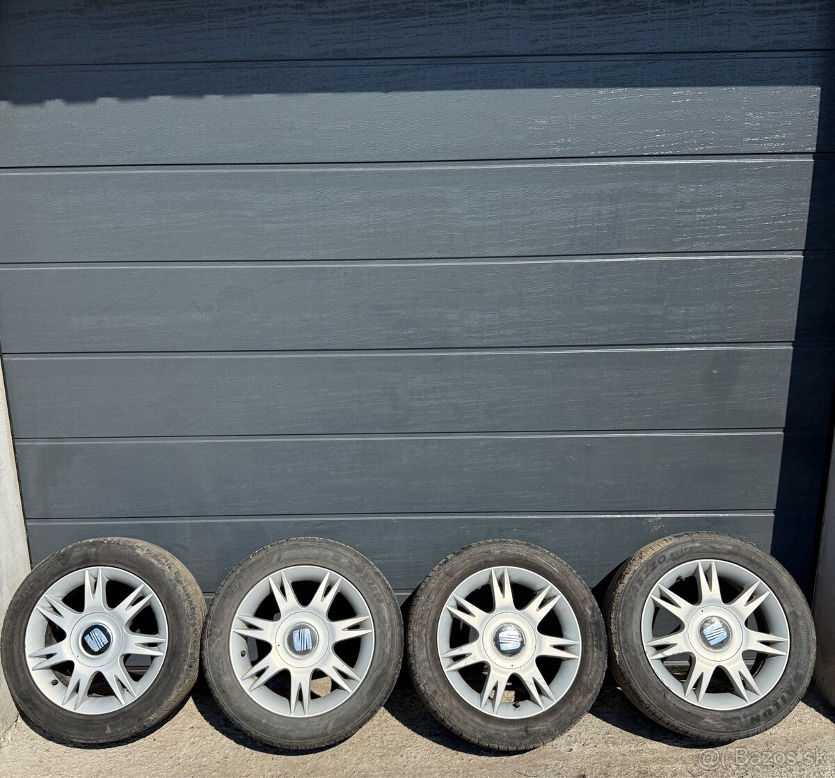 Predám elektrony  Seat 5x100 195/55 R15 letné pneu
