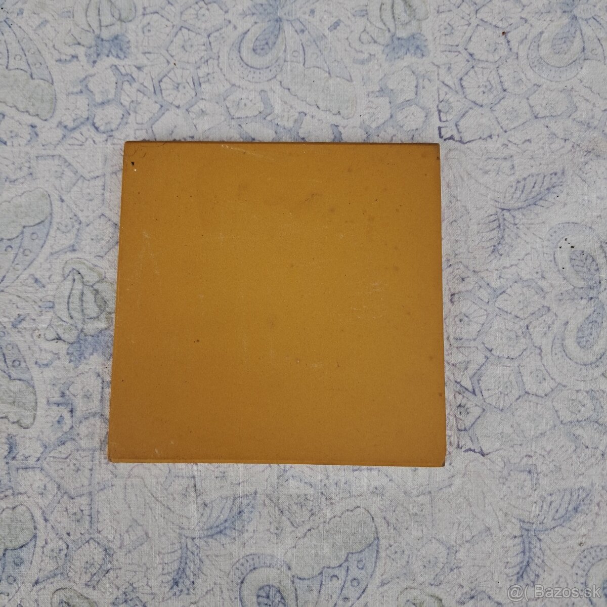 Retro technická dlažba - žltá matná - 0,20€ za ks