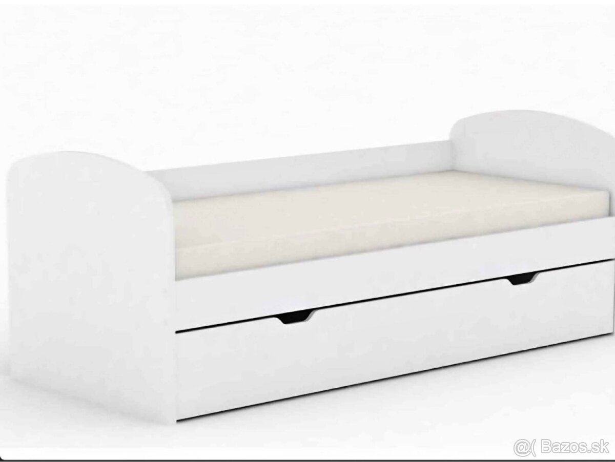 Postel so šuplíkami