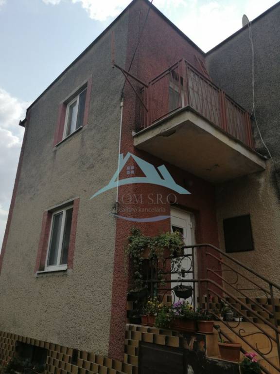 Priestranný rodinný dom v obci Bajka na predaj