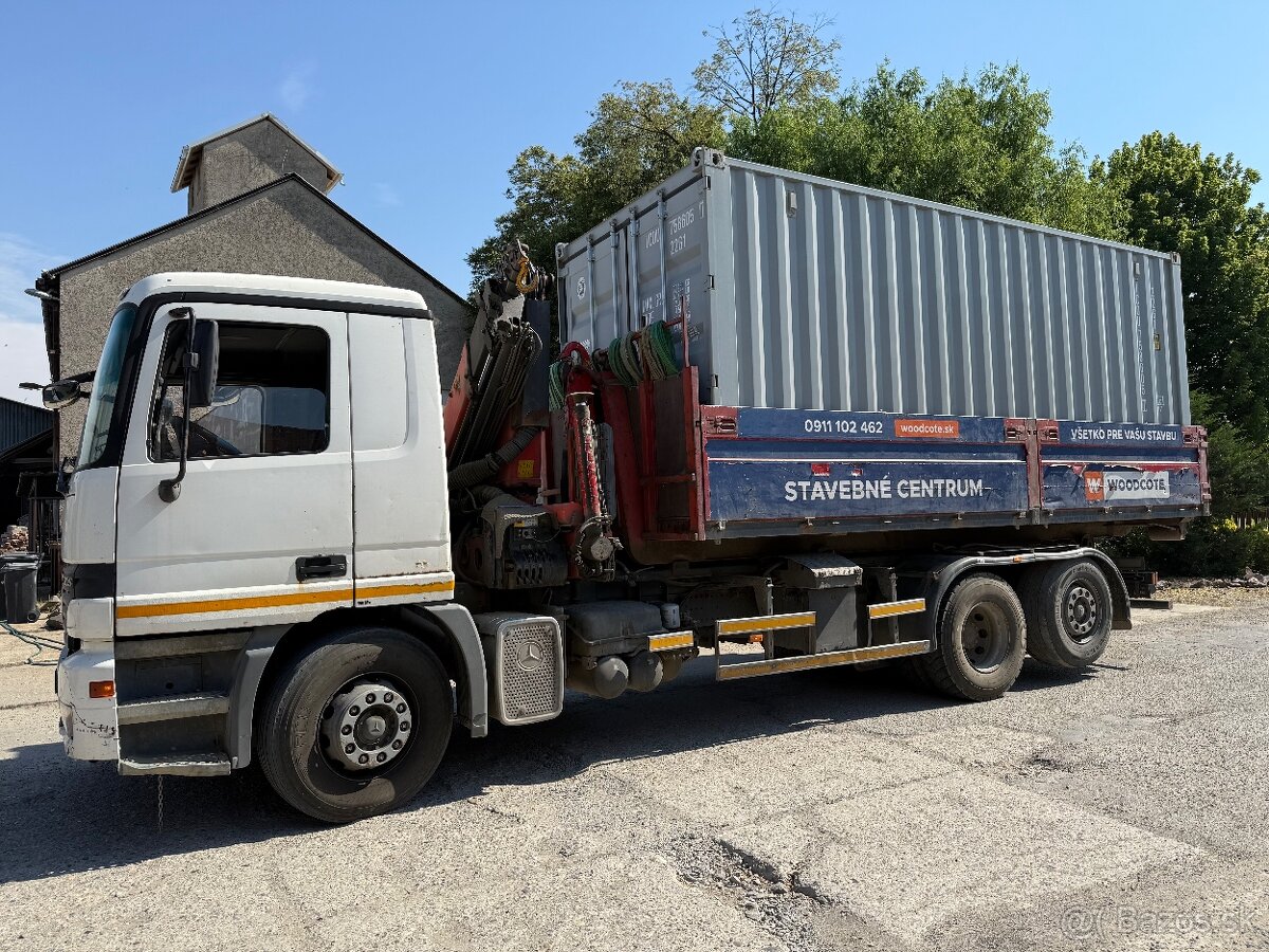 Mercedes Actros s hydraulickou rukou 3in1