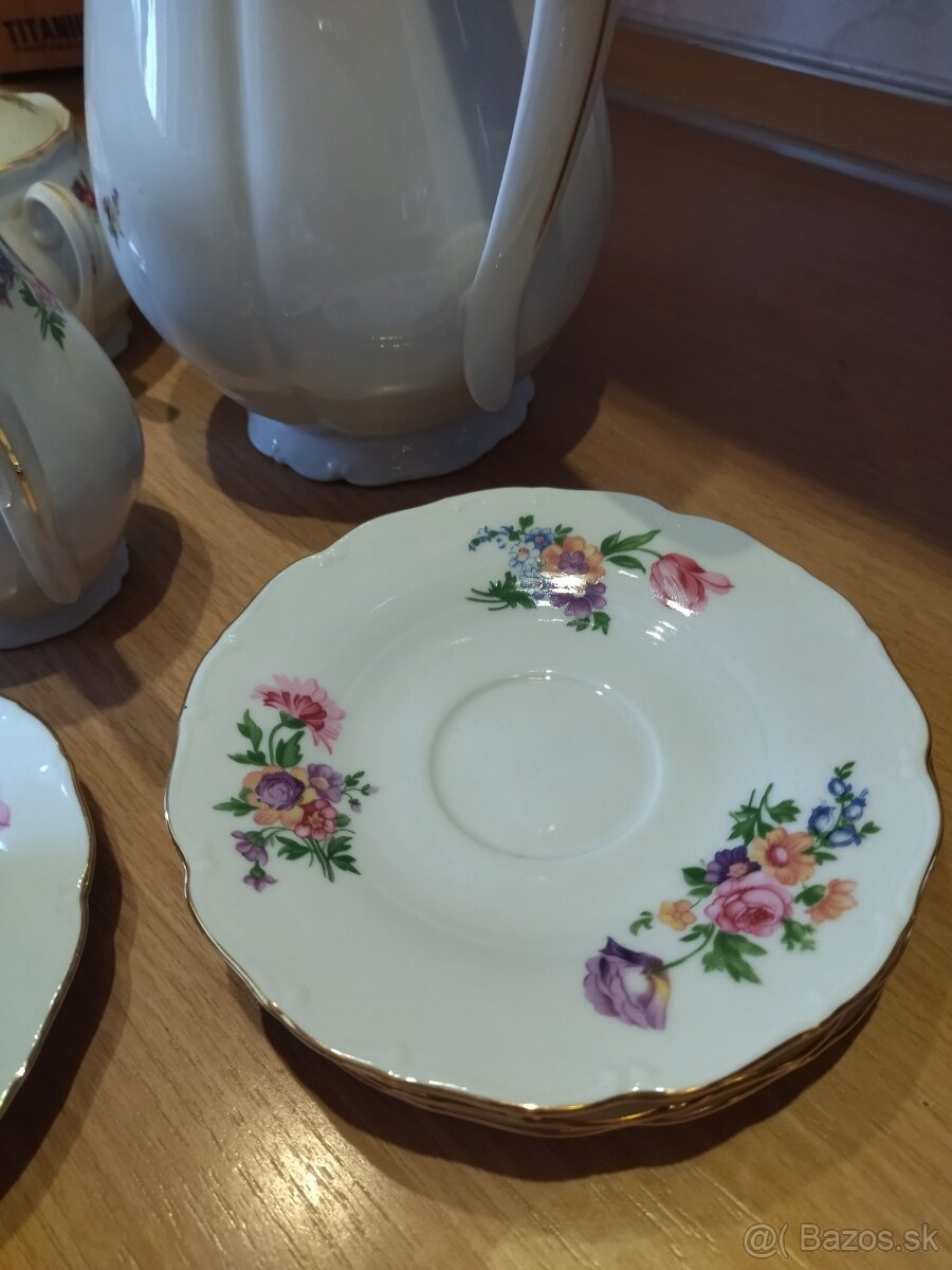 Taniere, porcelán