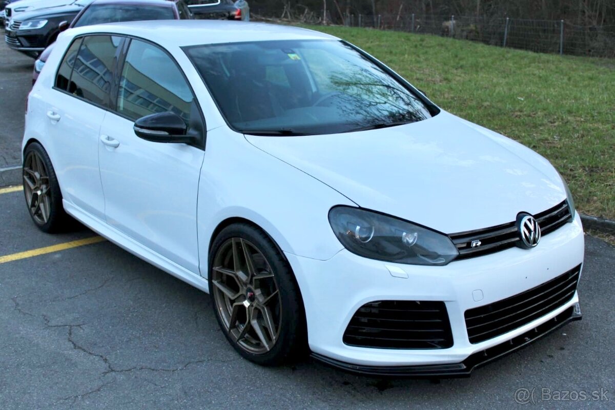Volkswagen Golf 2.0 TFSI 270k R 4-Motion