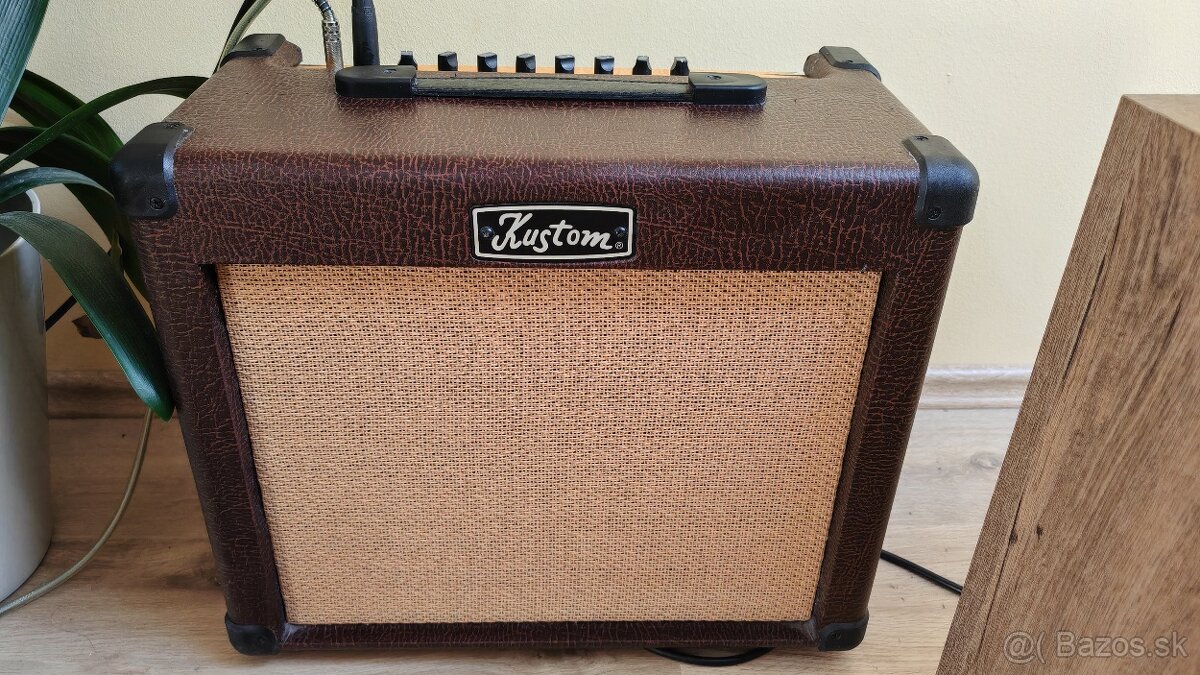 Kustom Sienna 35 - kombo pro akustiku