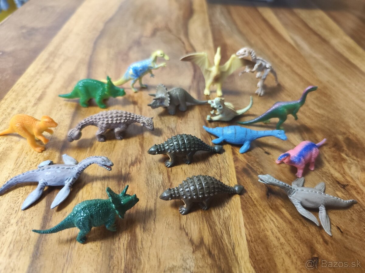 16 ks dinosaurov, dinosaury