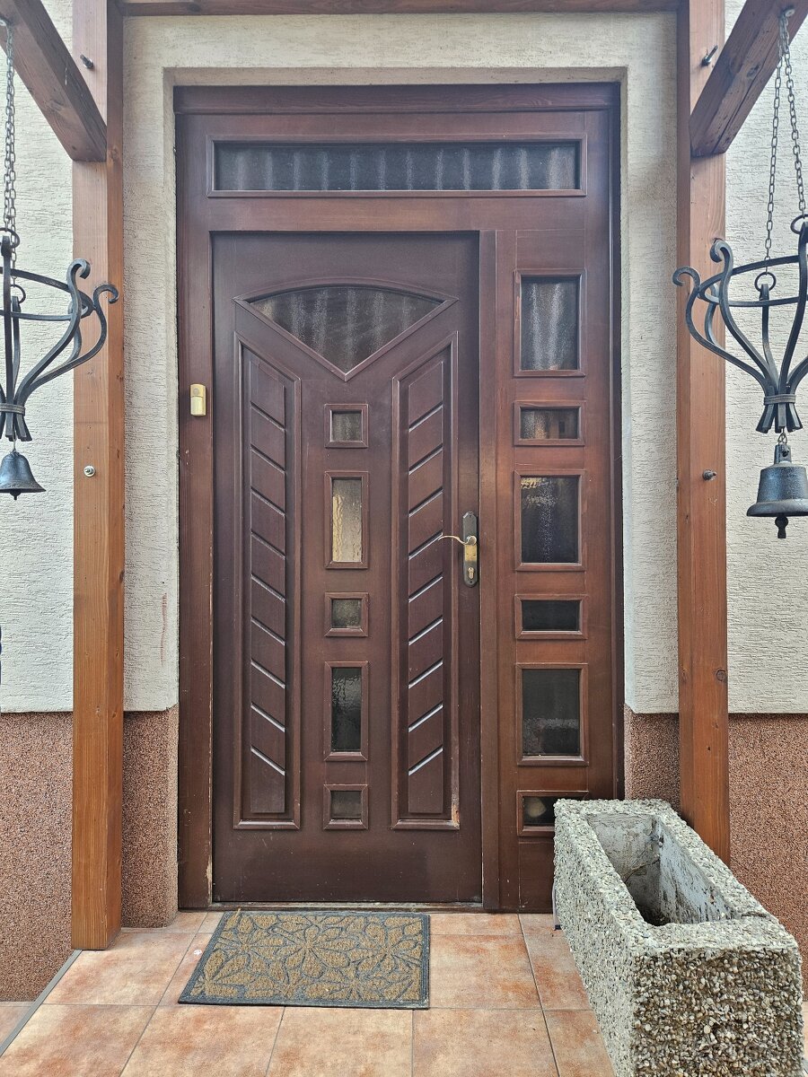 Vchodové dvere