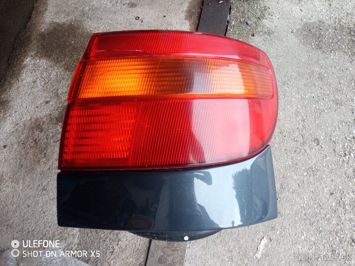 Toyota Carina E - osvetlenie rôzne