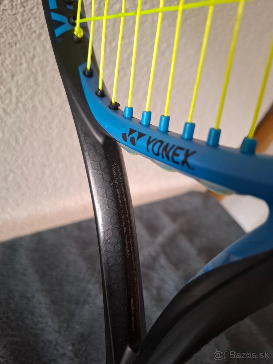 Tenisová raketa