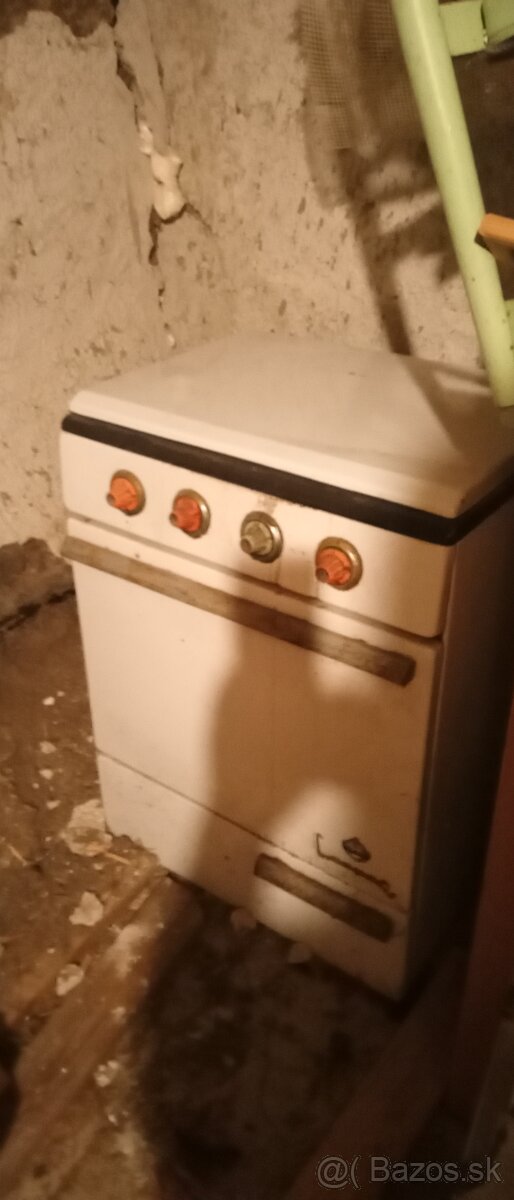 Sporák na propán butan bombu