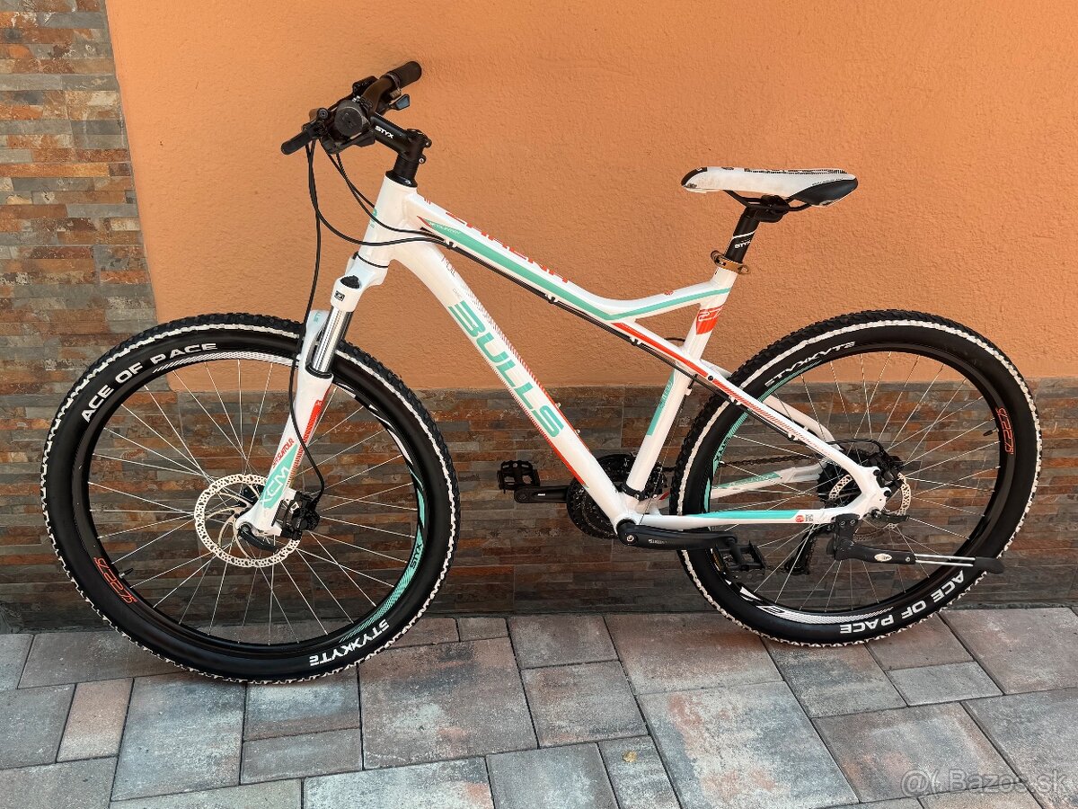 Horský Bicykel BULLS ZARENA 27.5” TOP STAV