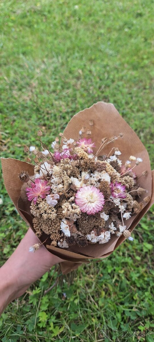 🌸 Farebná lúčna kytička zo sušených kvetov 🌸