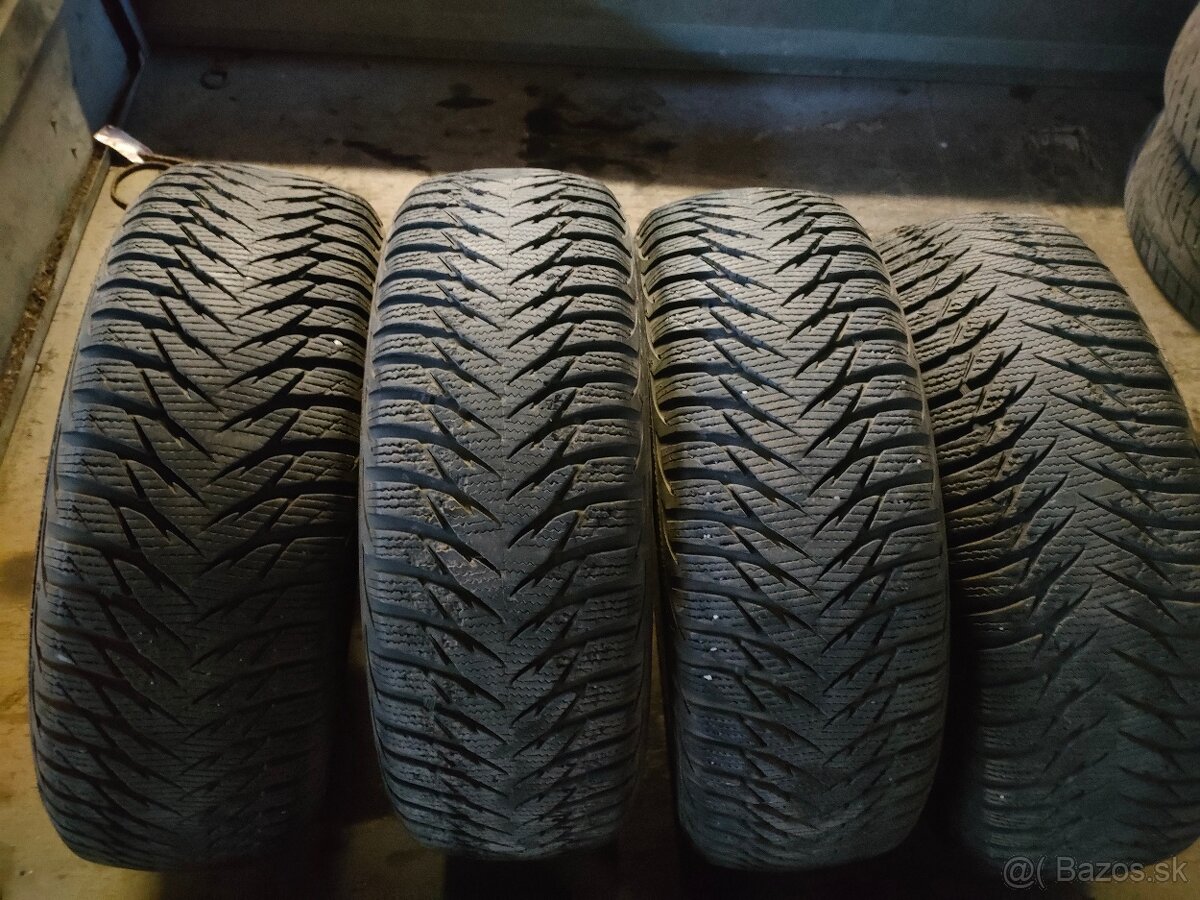 205/60R16 92H