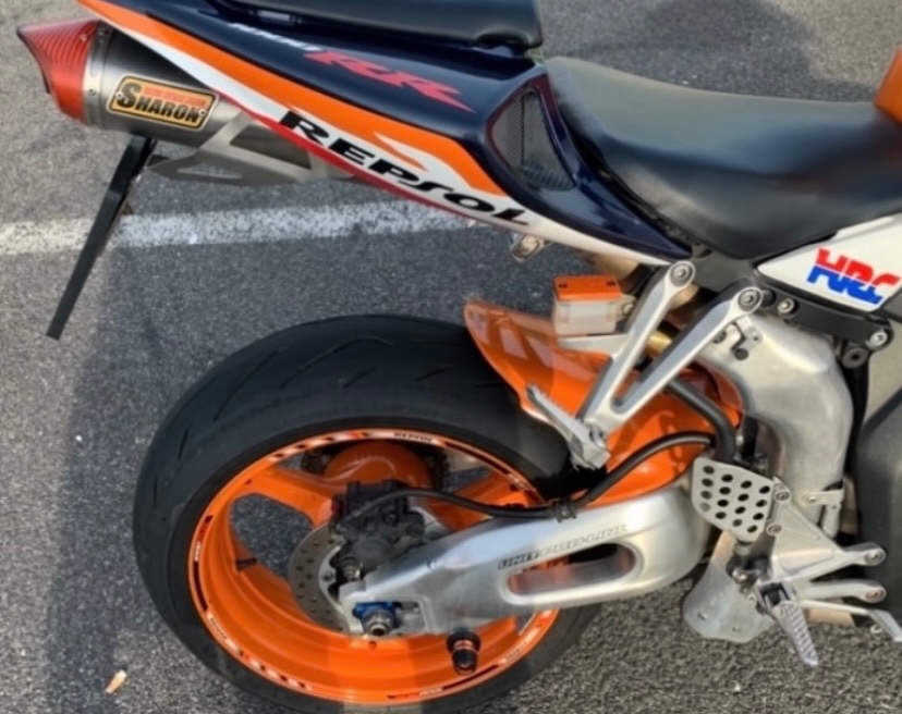 HONDA CBR 1000 RR, rv: 2005, model sc57 , REPSOL edícia