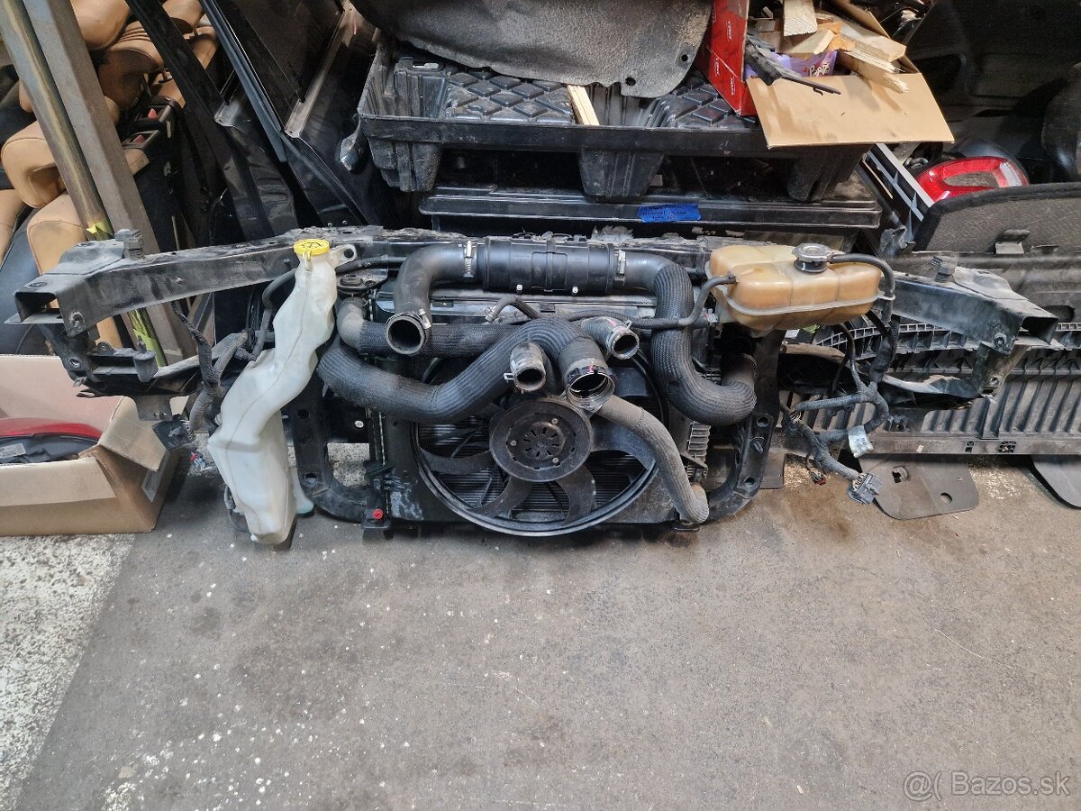 Chladiče + čelo Jeep Grand Cherokee WK2 3.0 CRD