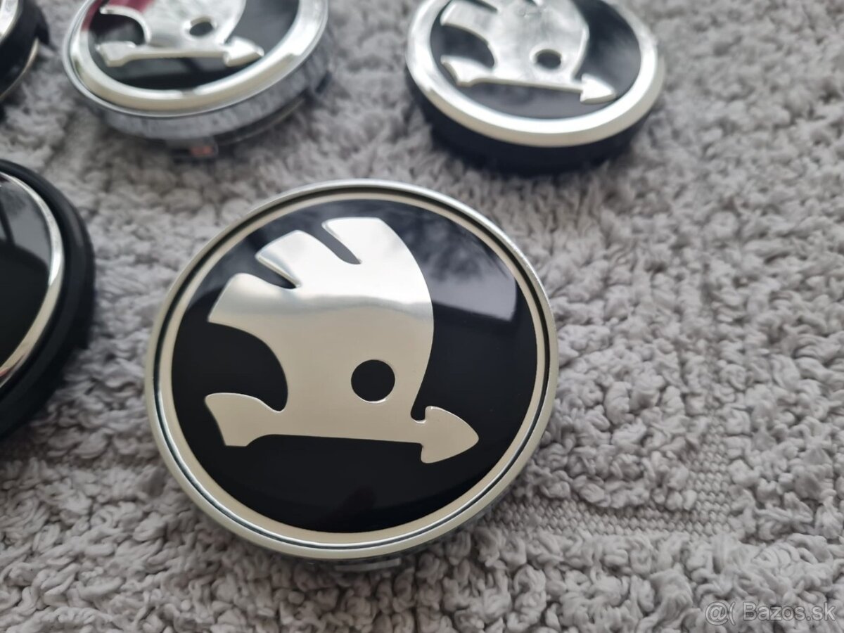 Stredové krytky - pukličky kolies ŠKODA / VRS .