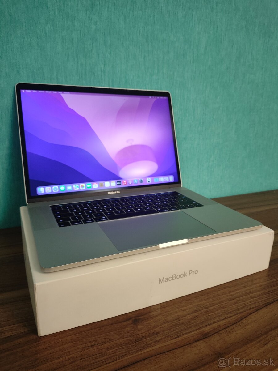 MacBook Pro 15 2016 | i7 • 16GB • 256GB SSD