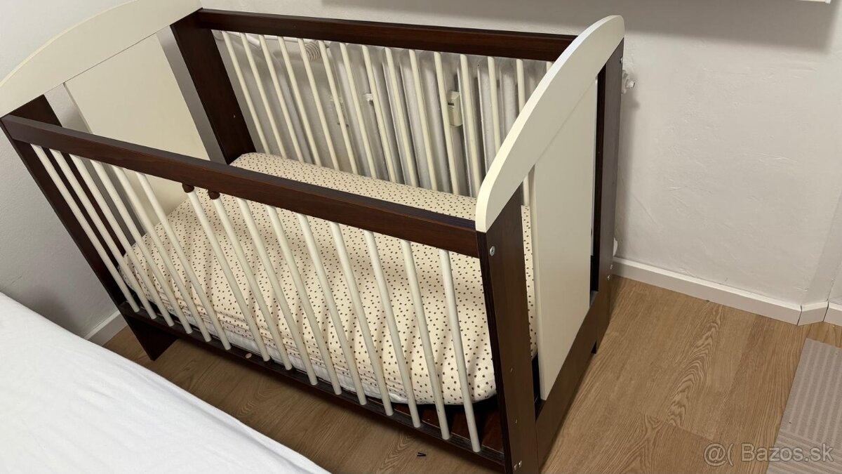 Predám detskú postieľku