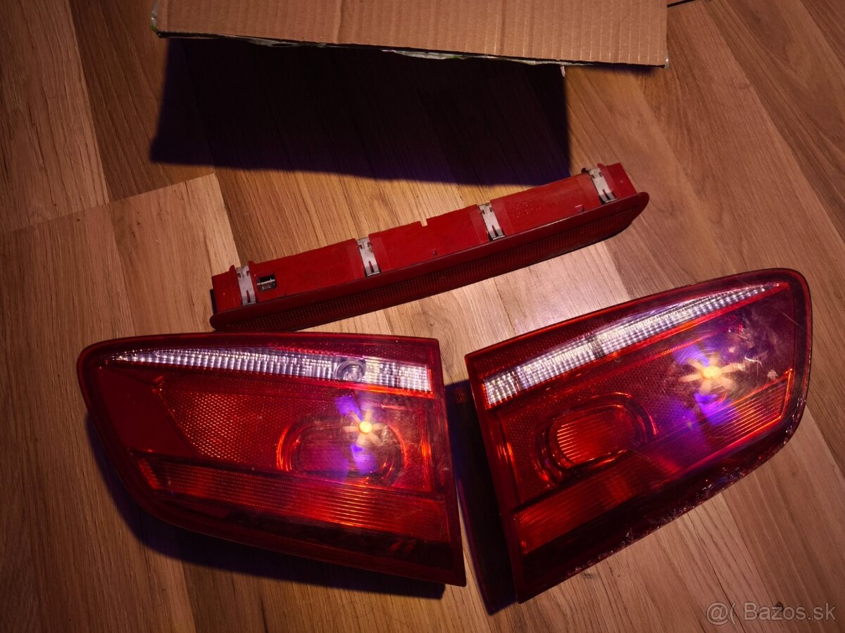 Diely kufrové dvere Passat B7 Kombi 2010-2015