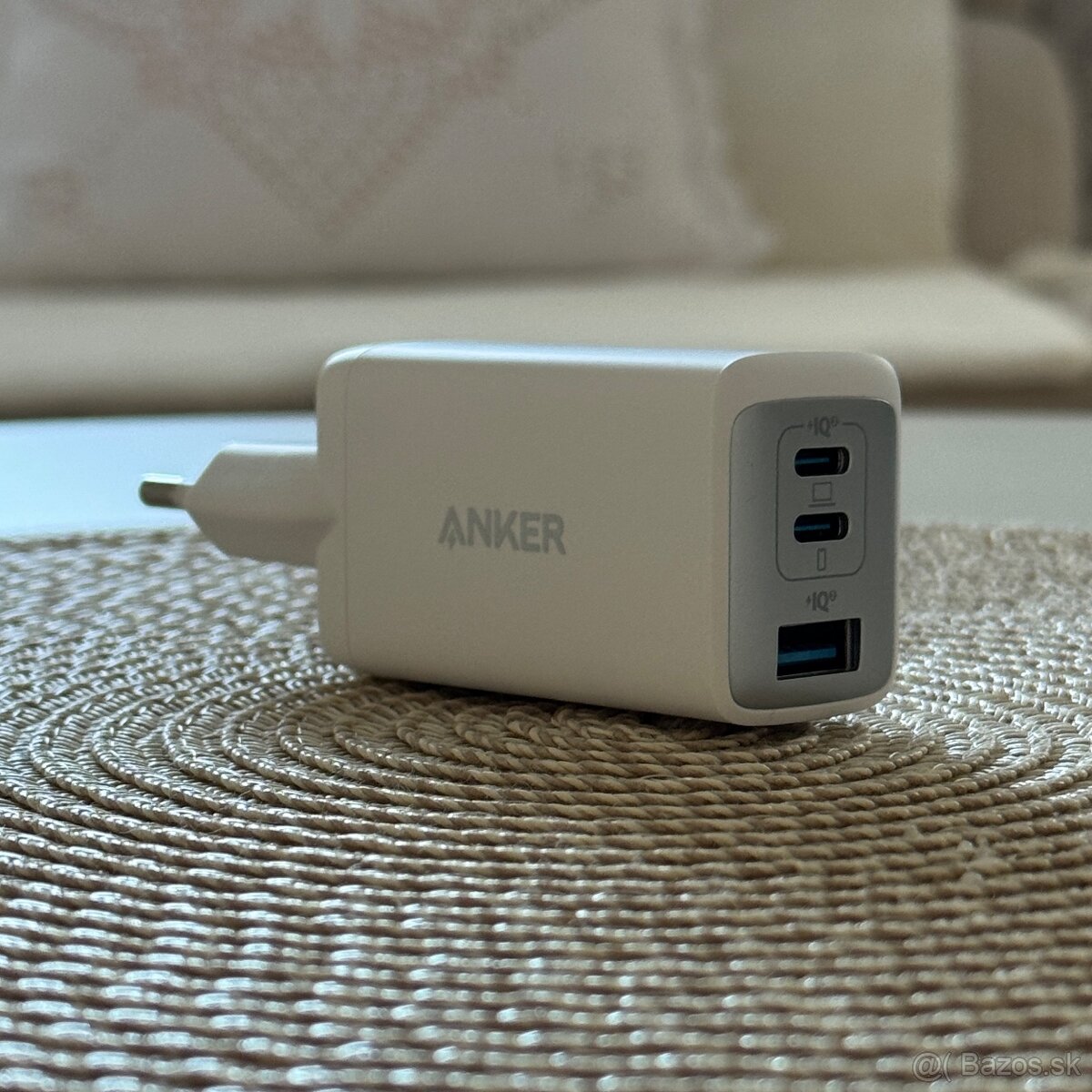 Anker 65W nabíjačka 2x USB-C, 1x USB-A