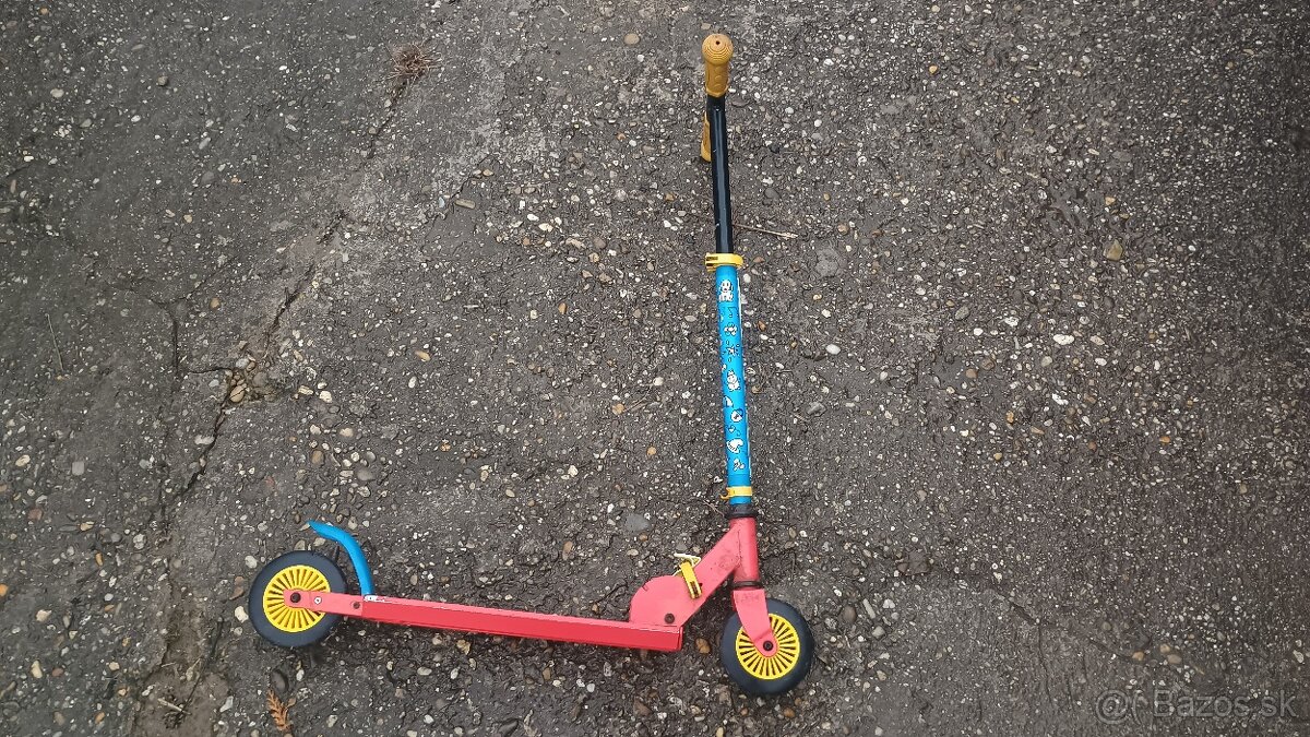 Detská farebná kolobežka