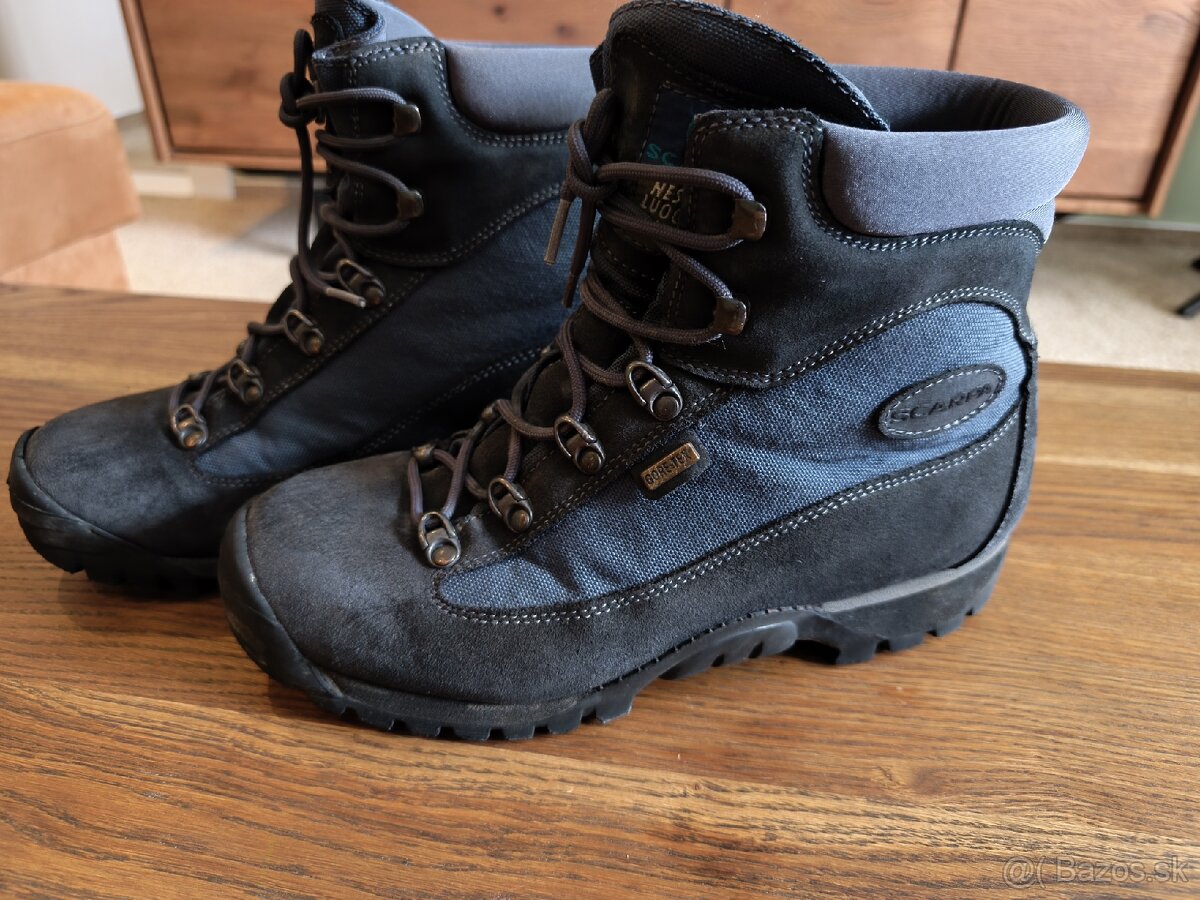Turistické topánky Scarpa veľkosť 40