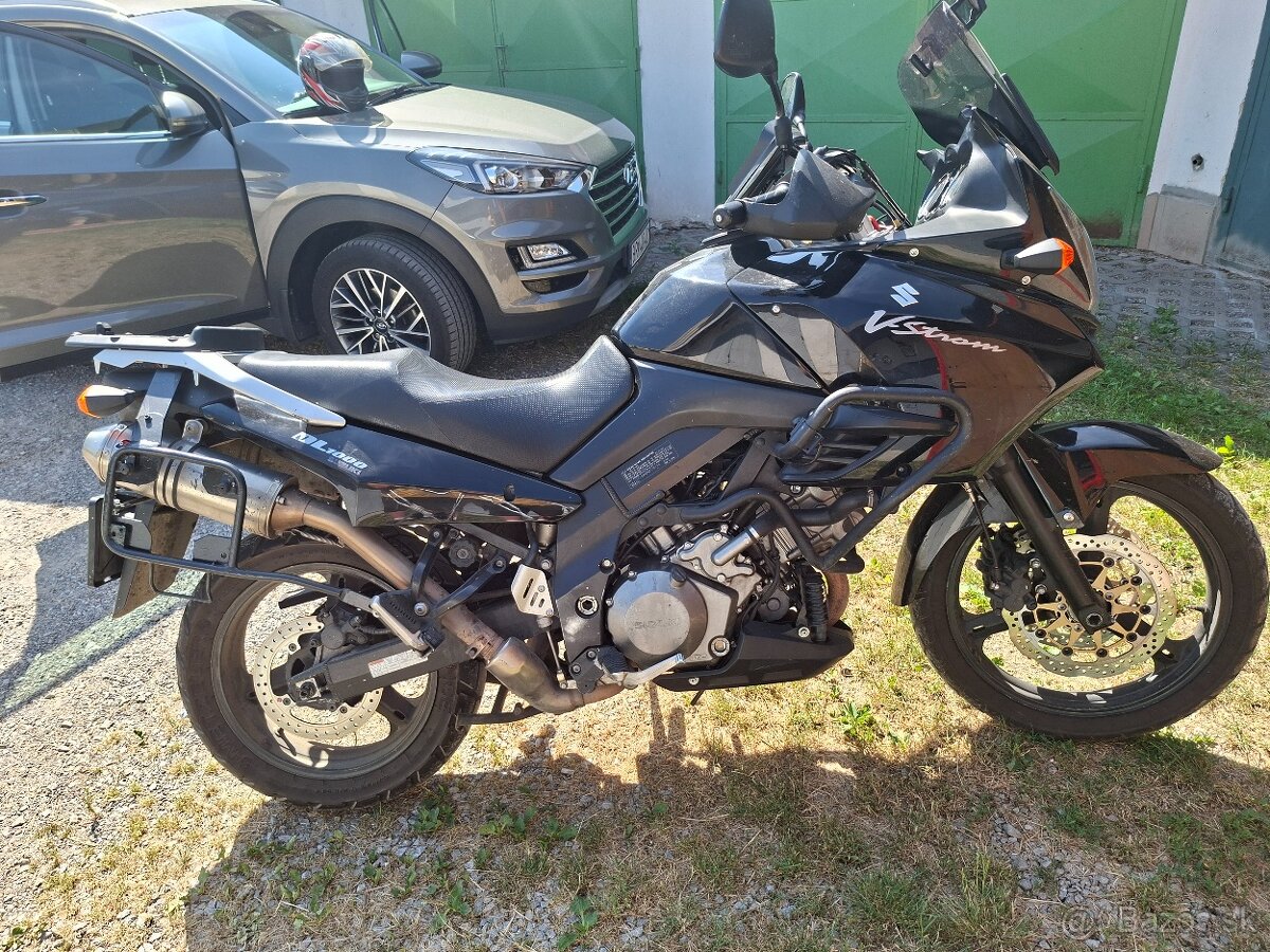 Suzuki V Strom 1000