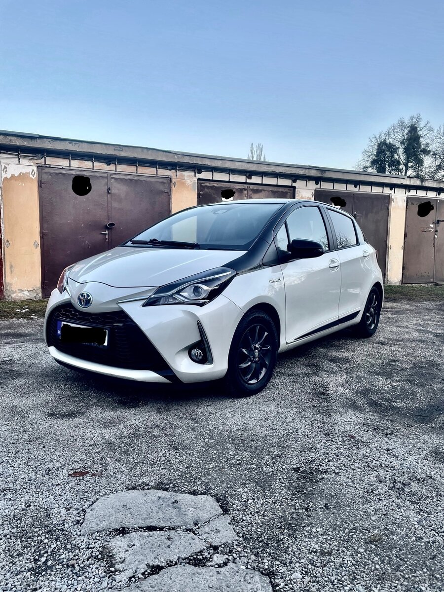 Toyota Yaris Hybrid 1.5 CVT