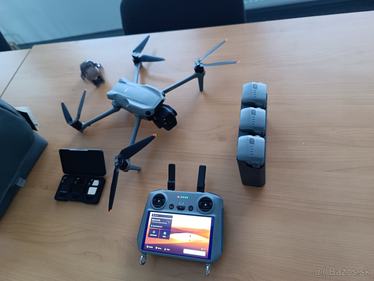 DJI Air 3S Fly More Combo (DJI RC 2)