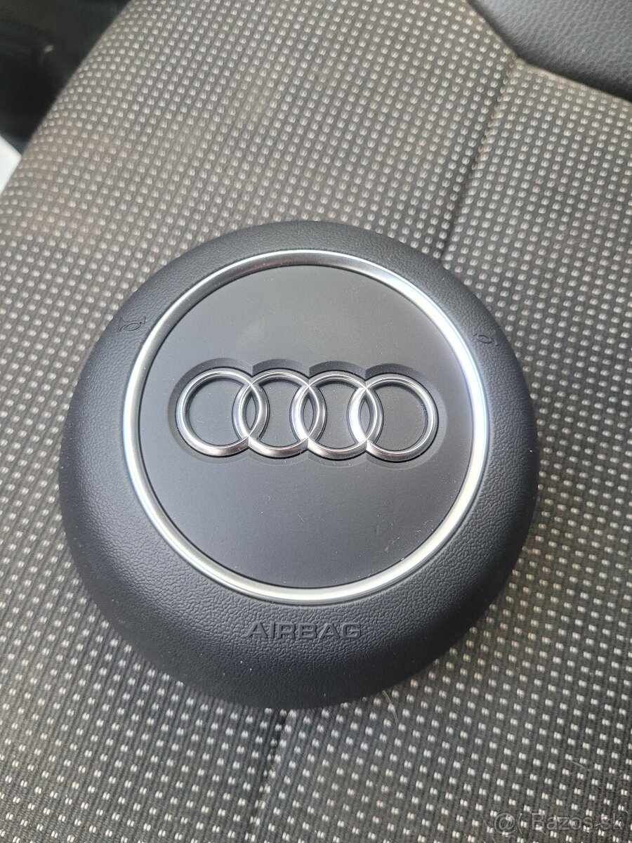 Predám kryt airbagu na volant audi