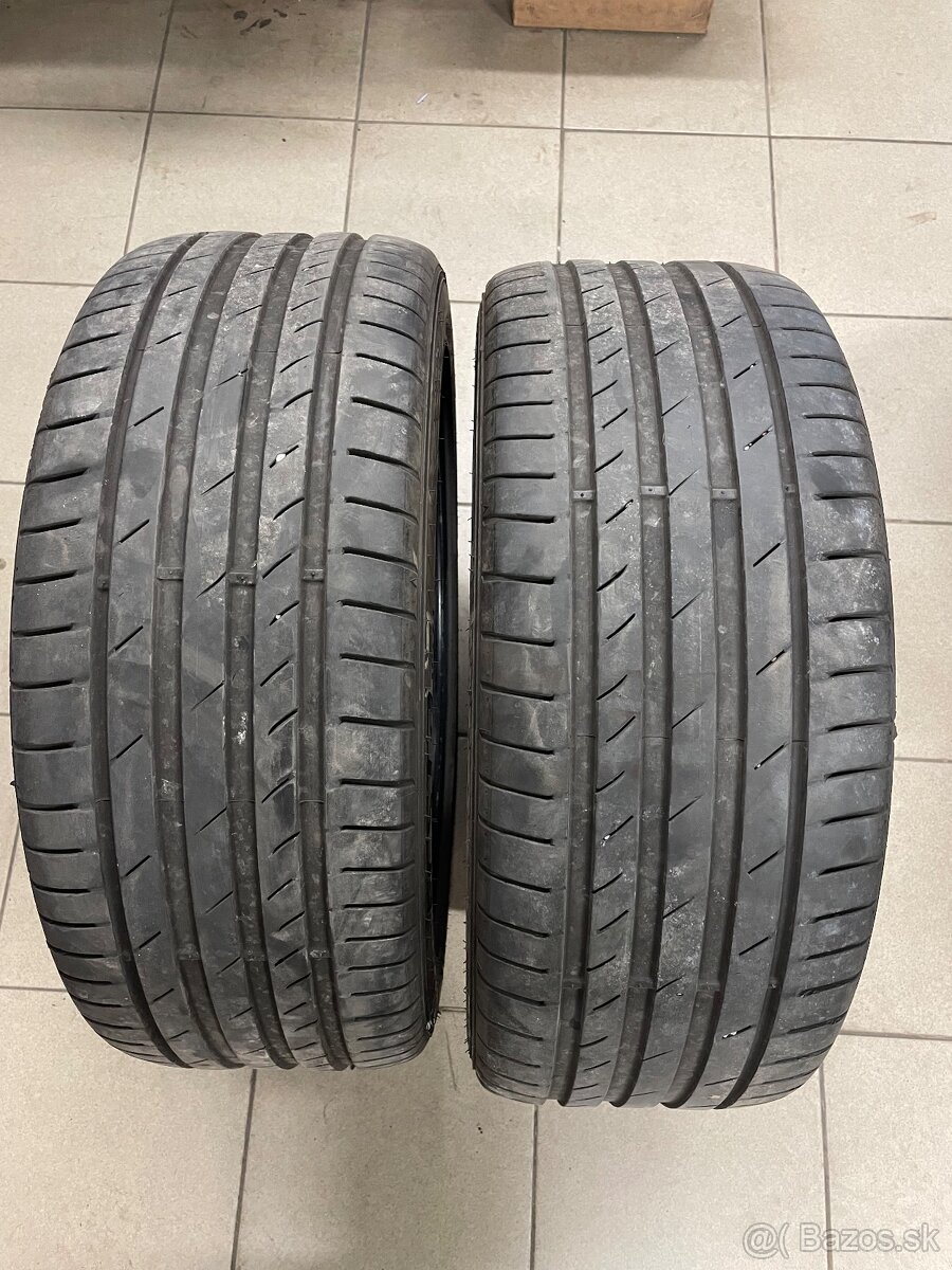 Kumho 235/45 r18