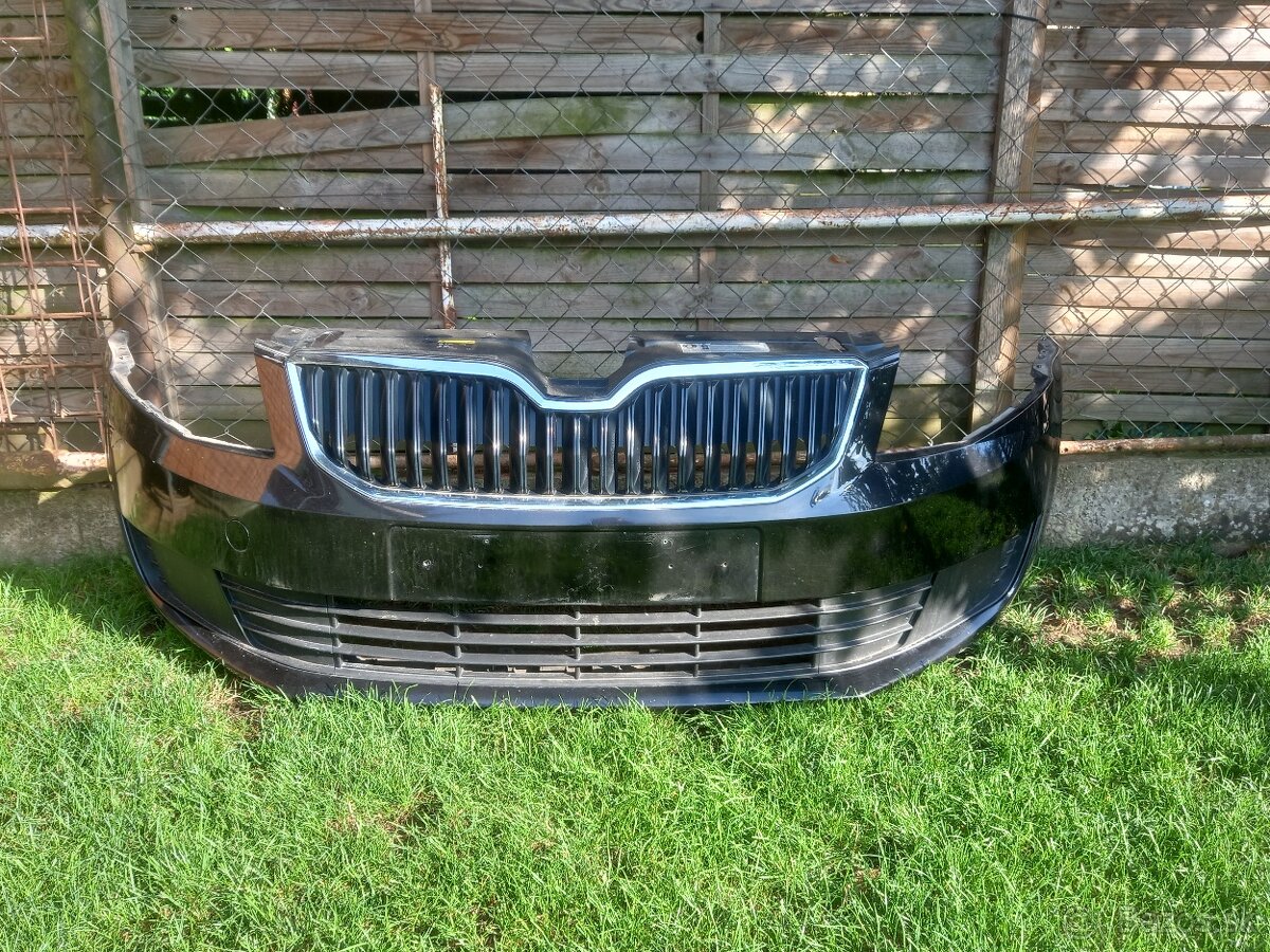 Škoda Octavia 3 Predný nárazník