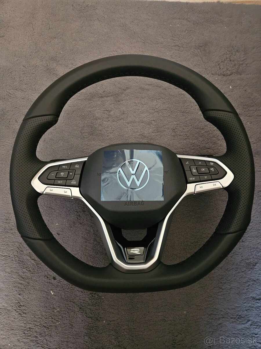 VW R line Volant