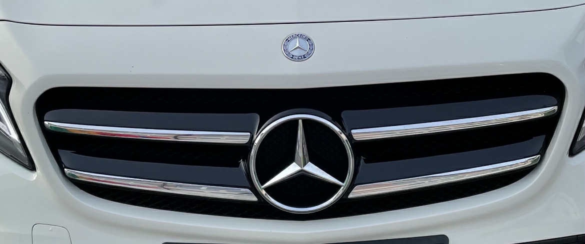 Predná mriežka Mercedes GLA 156