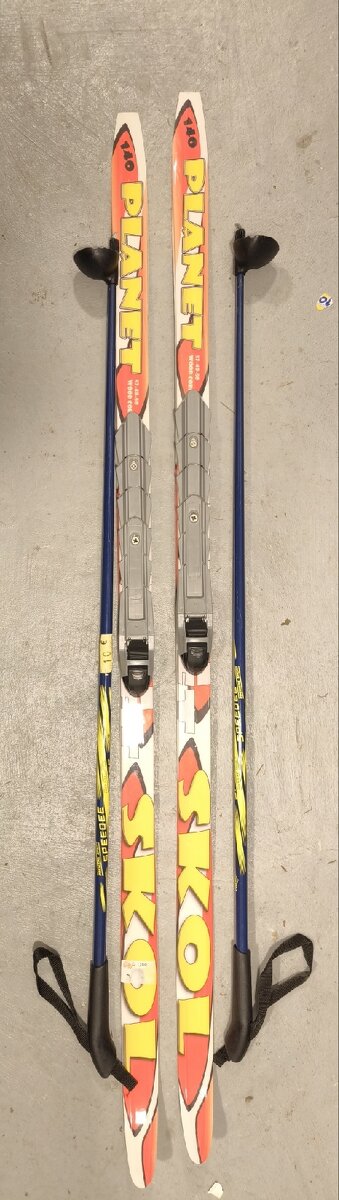 Set: Detské bežky 140cm ,palice a topánky