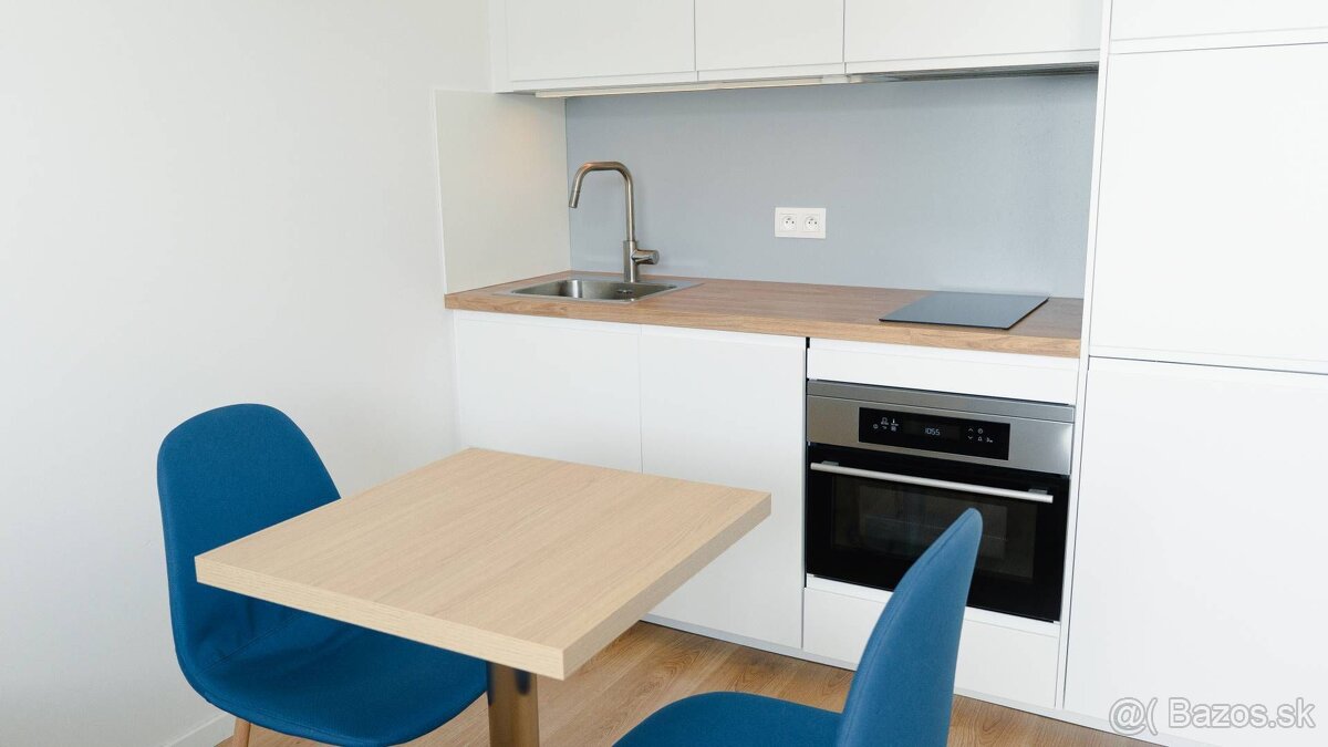 Prenájom útulnej, plne zariadenej garsónky v novostavbe v Br