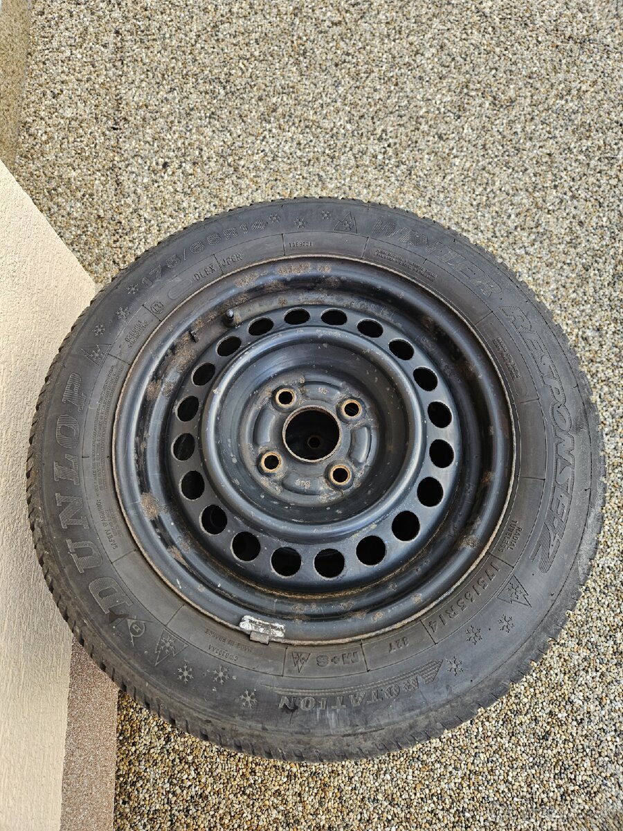 Zimne pneu Dunlop s diskami 175/65 r14