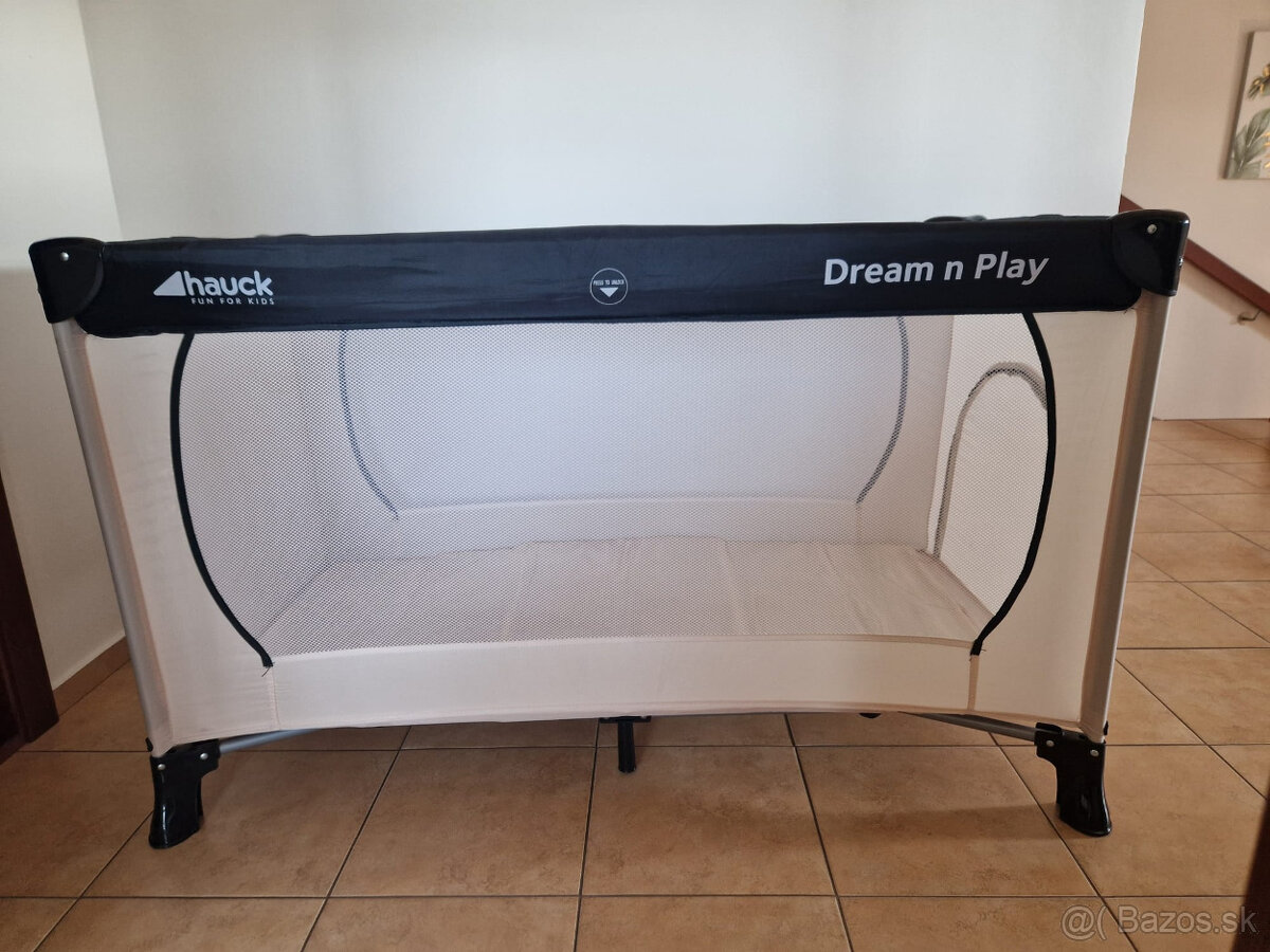 Hauck Cestovná postieľka Dream n Play Plus Beige
