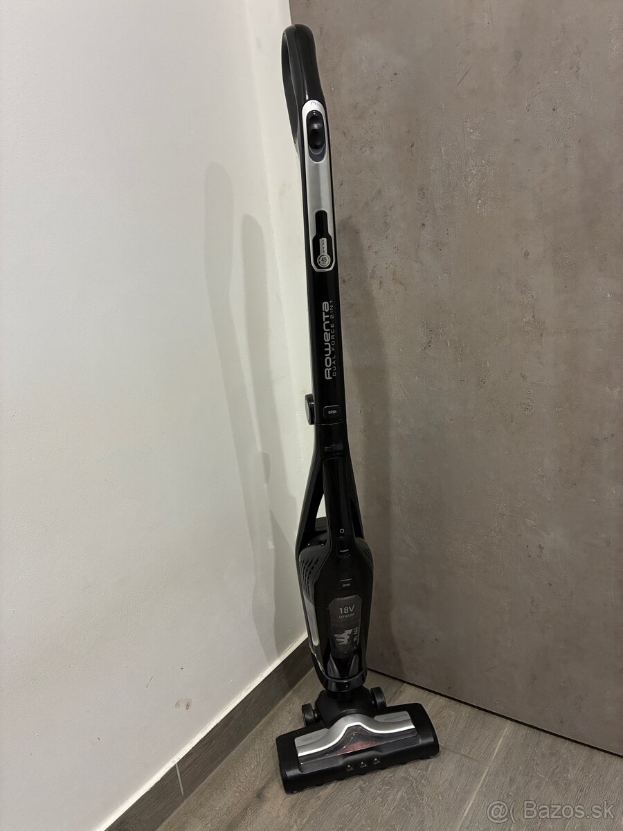 Tyčový vysávač Rowenta Dual Force 2v1 RH6735WH