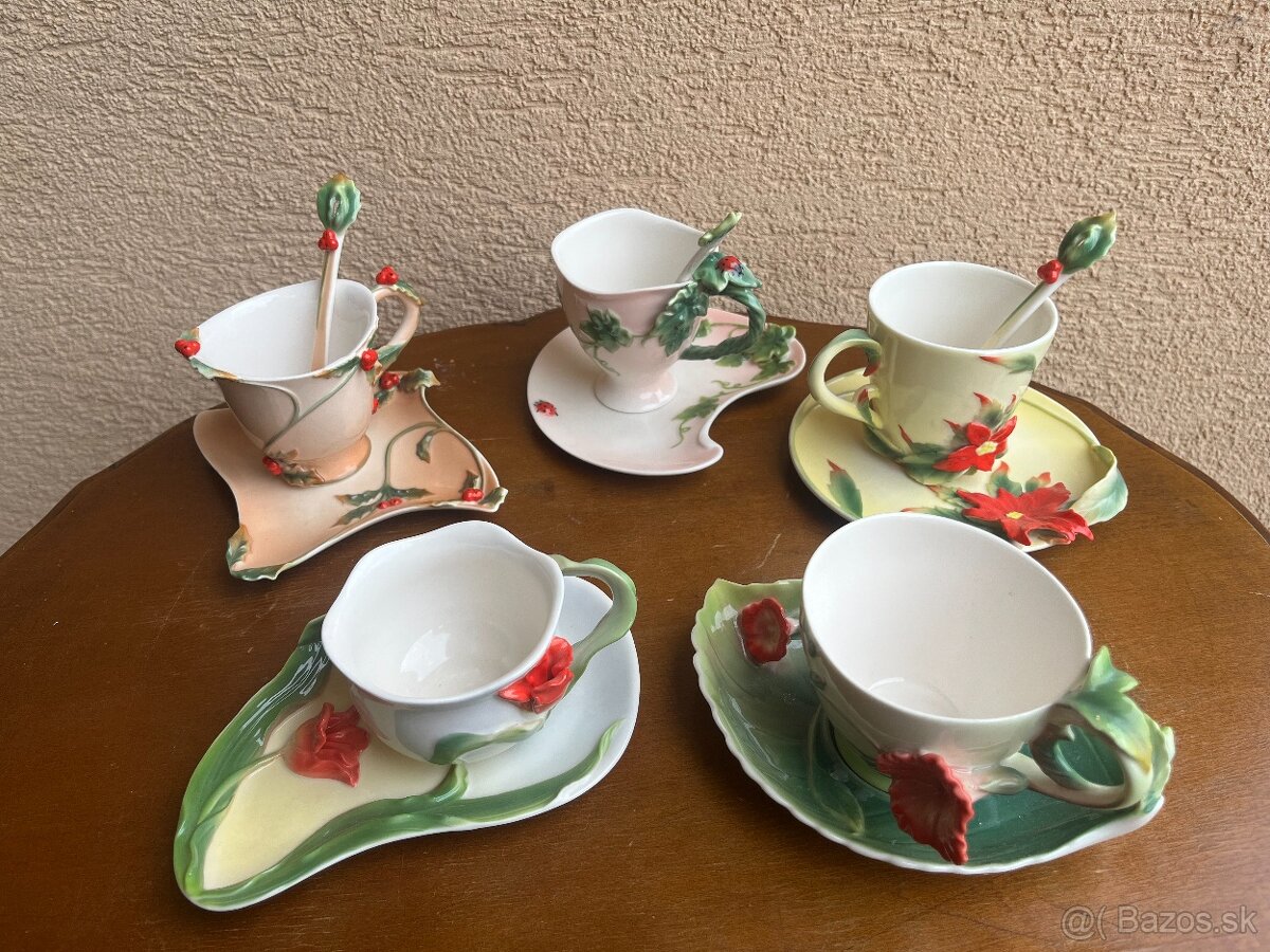 Porcelánové zberateľské šálky