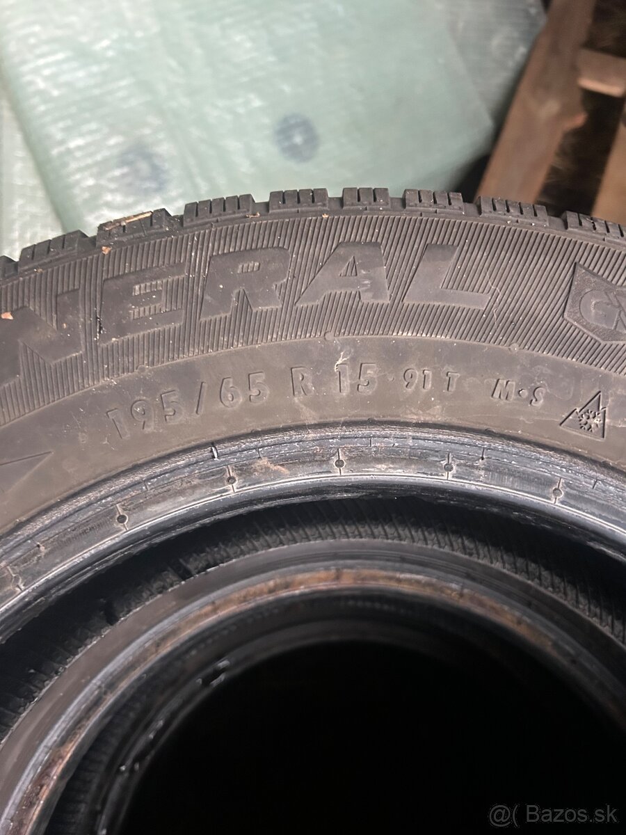 Pneu 195/65 R15 91T
