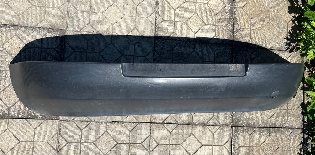 Golf 5 zadny podnaraznik