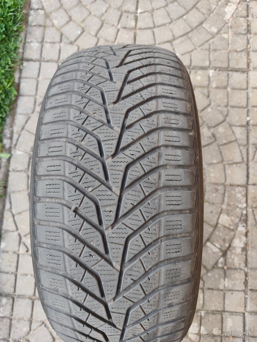 Zimné pneumatiky 235/55R18 Yokohama