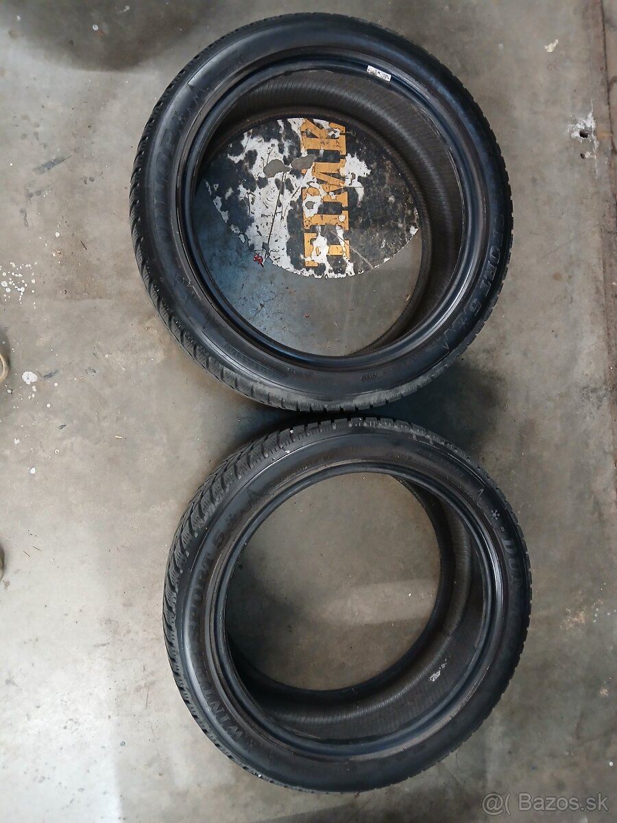 235/45R18