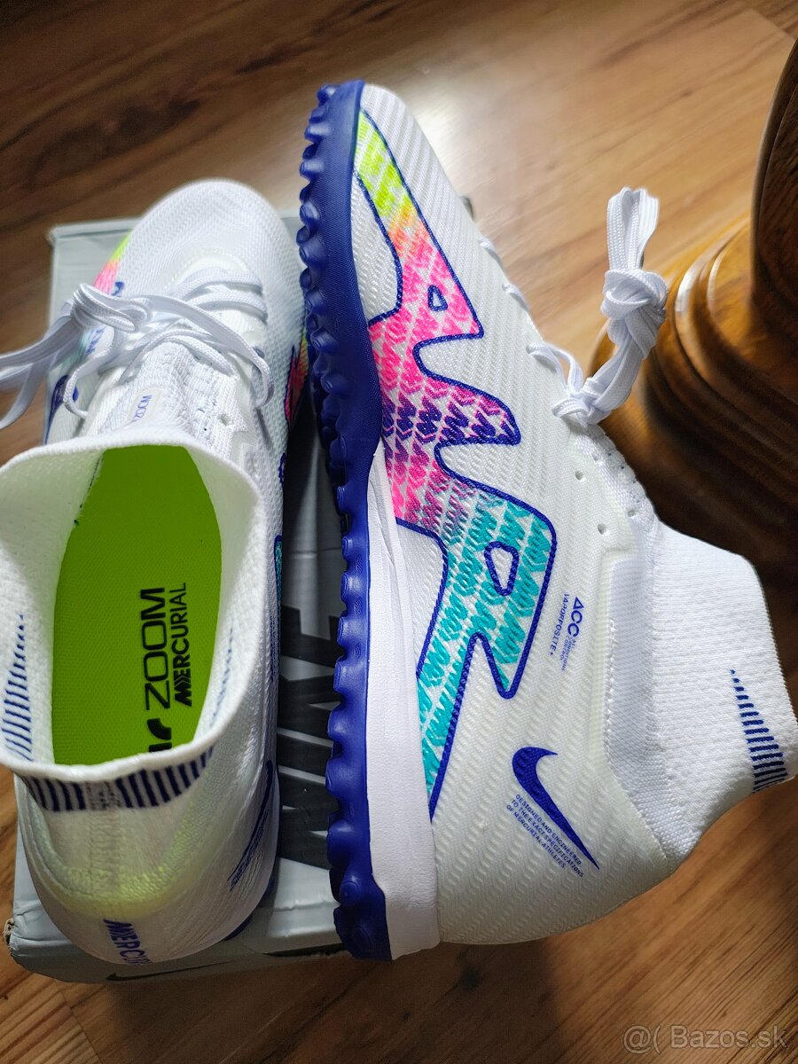 Predám turfy Nike 44,5