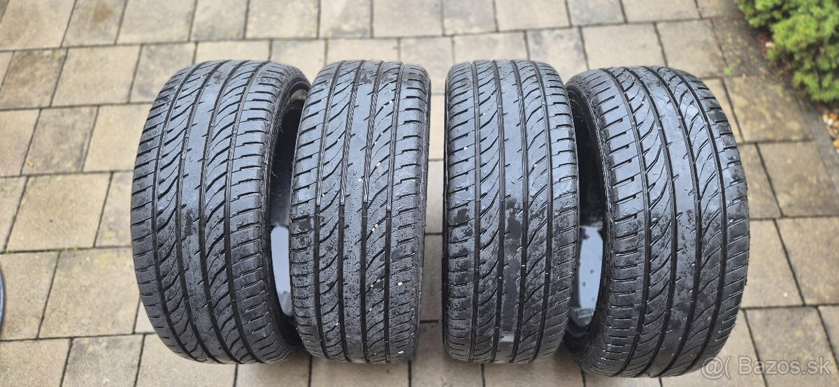 predam letne pneu 225/45/ r17