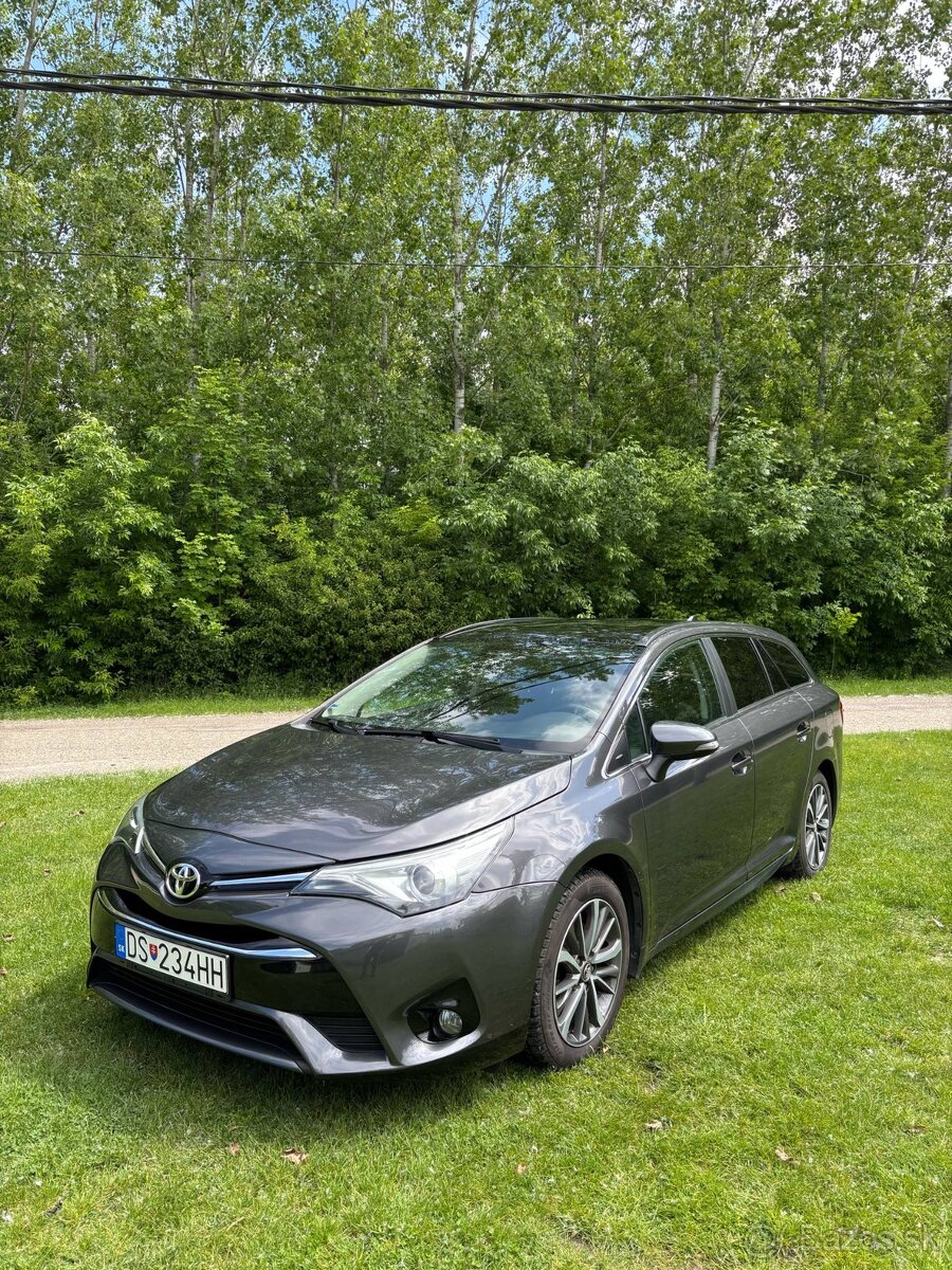 Toyota Avensis Combi 2.0 D-4D S&S Executive